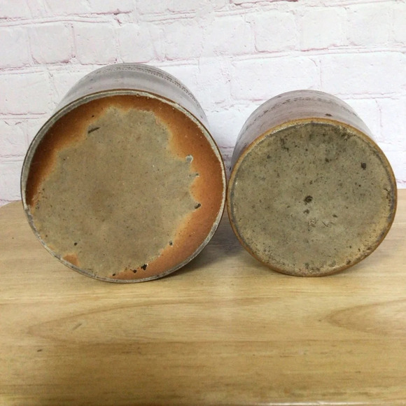 Vintage Hand Made Salt Glazed Incised Pottery Crocks - Set of 2 - Picture 8 of 8